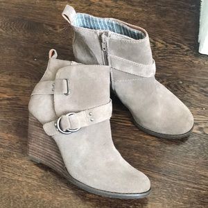 Lucky Brand booties
